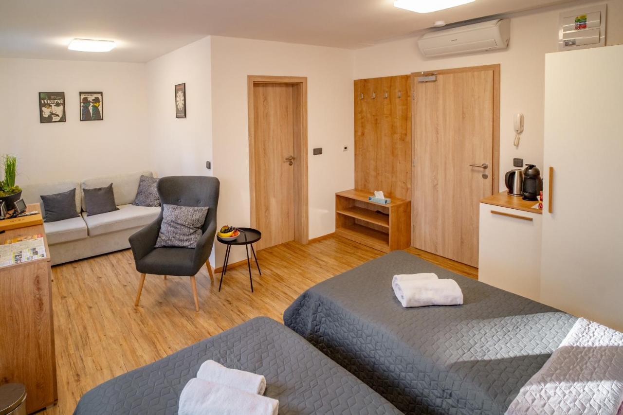 Smrz Appart hôtel *